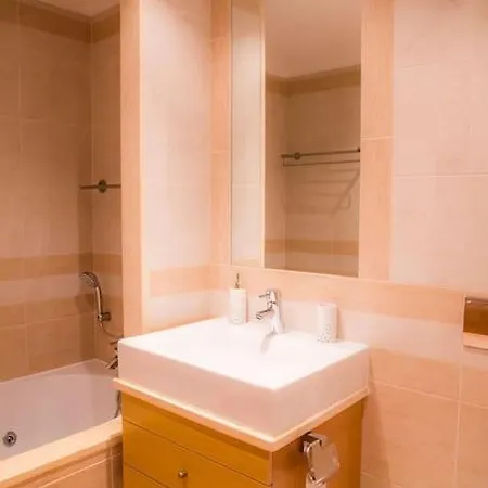 Apartment Duplex Sea View. Near Beaches And Town Center. Lagos