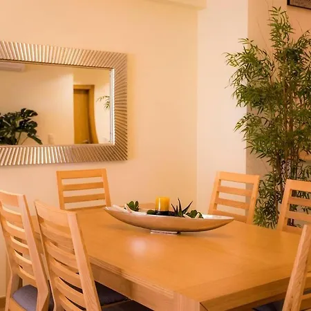 Apartment Duplex Sea View. Near Beaches And Town Center. Lagos